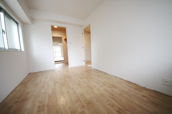 ハイフラットワンの物件内観写真